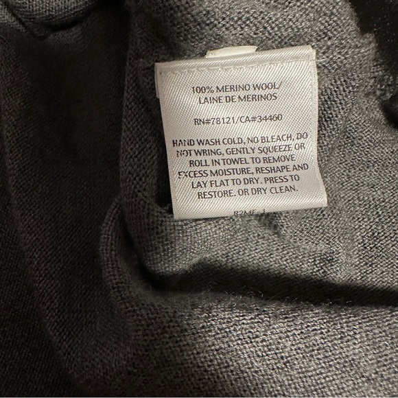 Eileen Fisher wool sweater - Picture 4 of 7